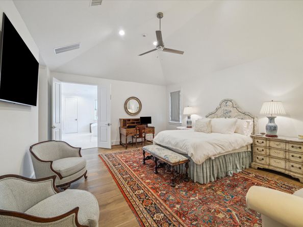 7 N Raintree Hollow Lane, Houston TX 77027