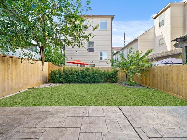 3808 Center Street A, Houston TX 77007