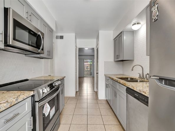 7938 Leonora Street B19, Houston TX 77061