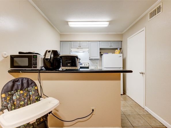 2110 Wilcrest Drive 239, Houston TX 77042