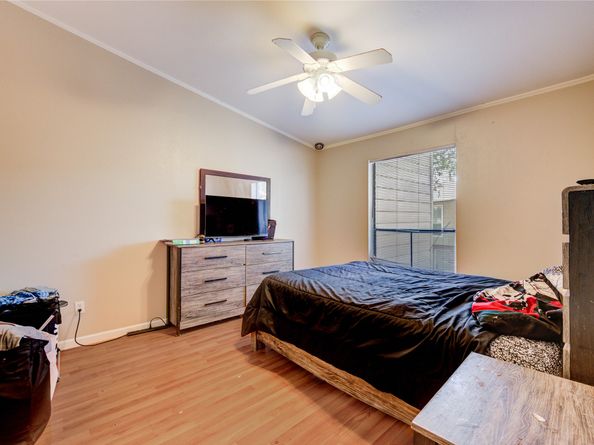 2110 Wilcrest Drive 239, Houston TX 77042