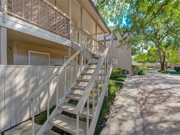 2110 Wilcrest Drive 239, Houston TX 77042