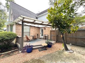 59 Acorn Cluster Court, The Woodlands TX 77381