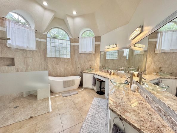 59 Acorn Cluster Court, The Woodlands TX 77381