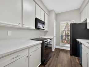 9707 Richmond Avenue 75, Houston TX 77042