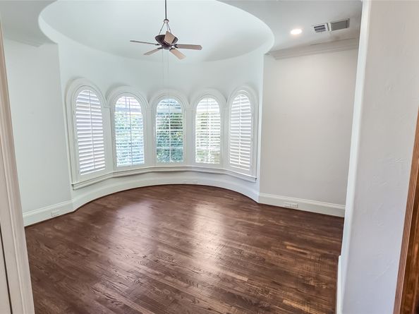 2821 Hood Street, Dallas TX 75219