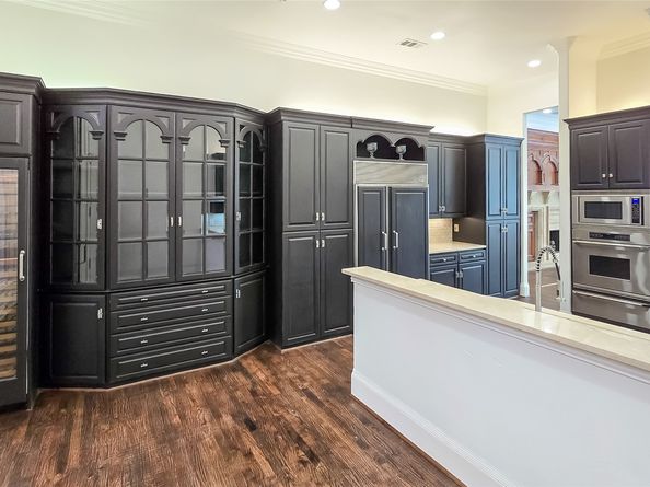 2821 Hood Street, Dallas TX 75219