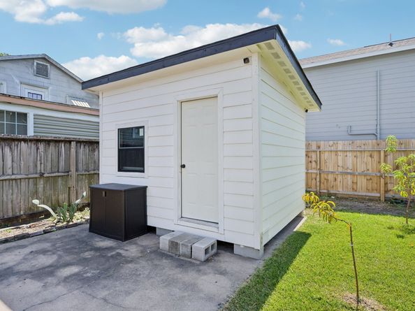 6718 Avenue L, Houston TX 77011