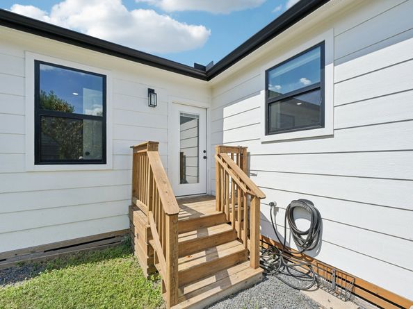 6718 Avenue L, Houston TX 77011