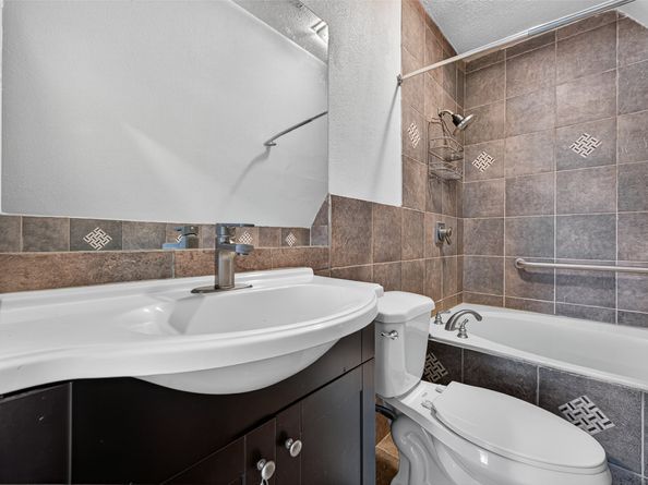 3010 Cedar Woods Place, Houston TX 77068