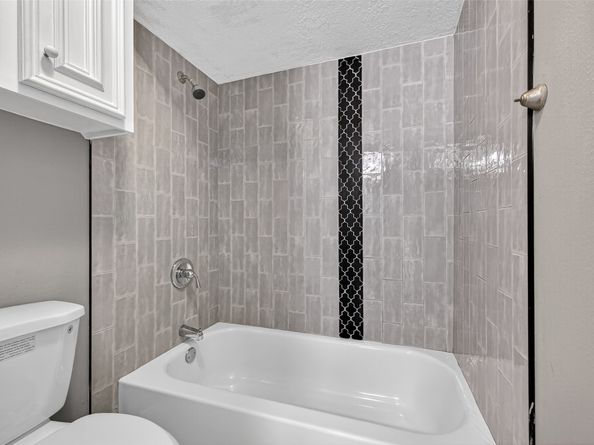 3010 Cedar Woods Place, Houston TX 77068