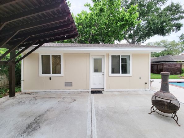 5654 Cheena, Houston TX 77096