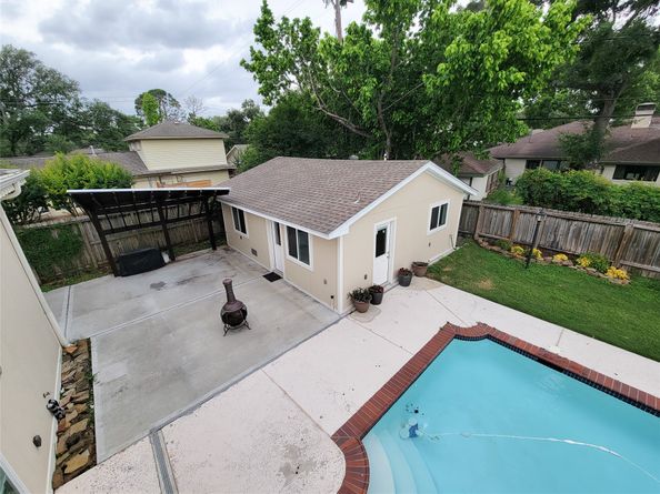 5654 Cheena, Houston TX 77096