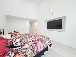 5654 Cheena, Houston TX 77096