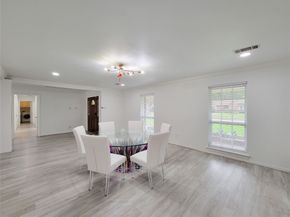 5654 Cheena, Houston TX 77096