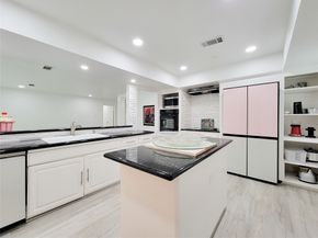 5654 Cheena, Houston TX 77096