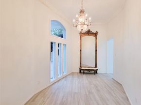 5654 Cheena, Houston TX 77096