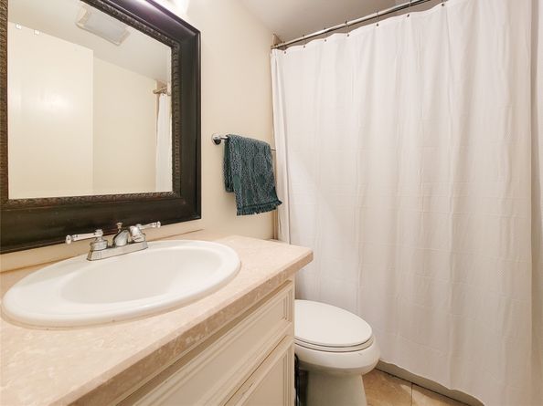 5654 Cheena, Houston TX 77096