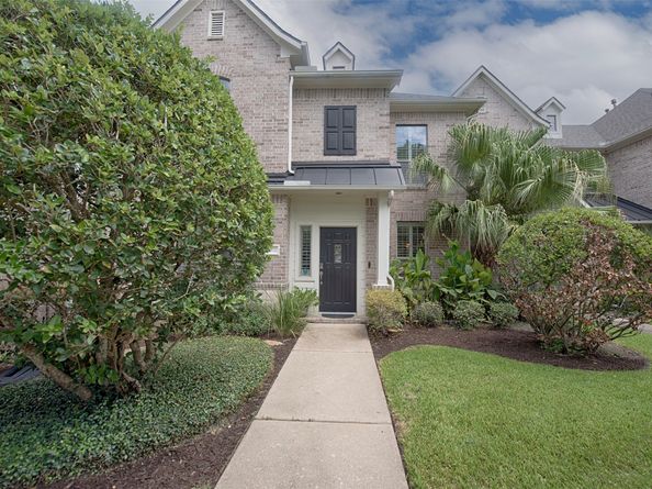 2402 Clippers Square, Nassau Bay TX 77058