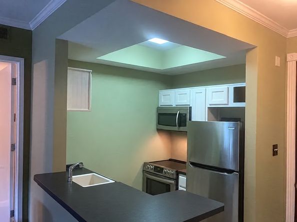 4515 Briar Hollow Place 302, Houston TX 77027