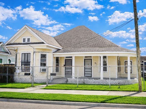 1414 Campbell Street 17, Houston TX 77009