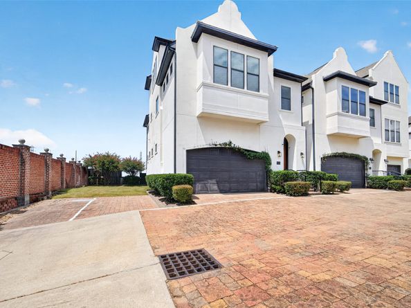 9948 Woodwind Lane N, Houston TX 77025
