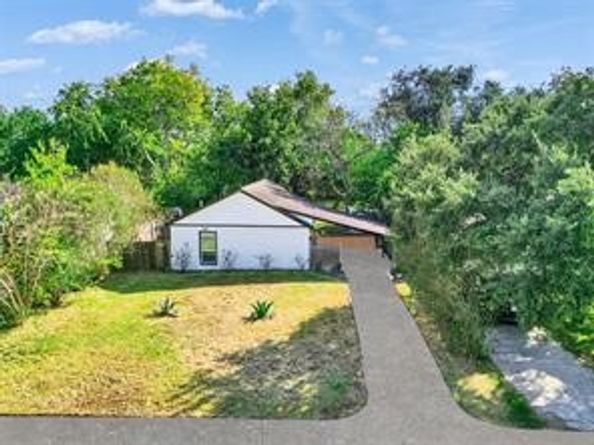4418 Dacca Drive, Houston TX 77047