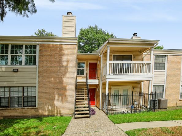 2750 Holly Hall Street 510, Houston TX 77054