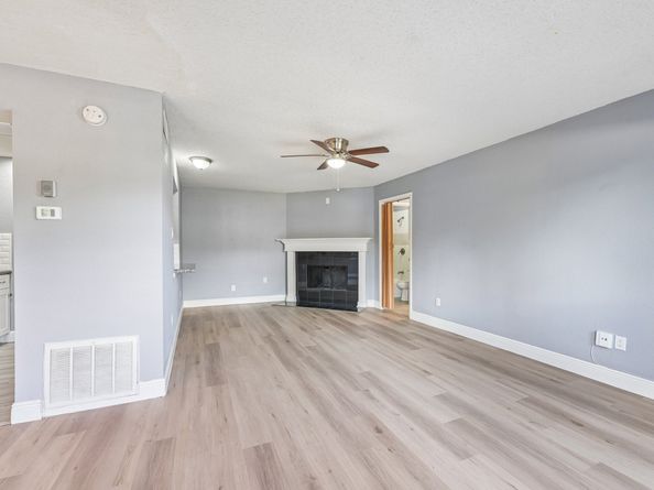 1516 Bay Area Boulevard Q11, Houston TX 77058