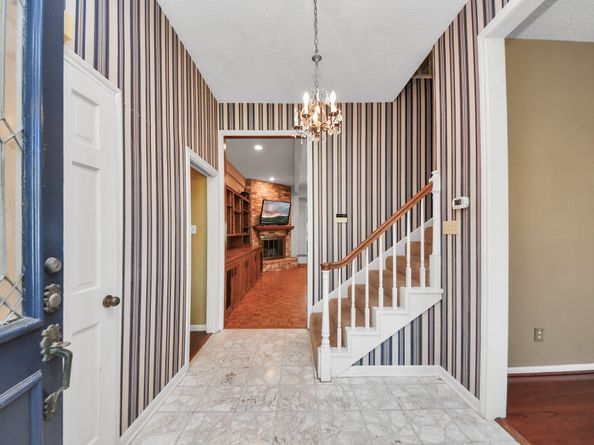 722 Chevy Chase Circle, Sugar Land TX 77478