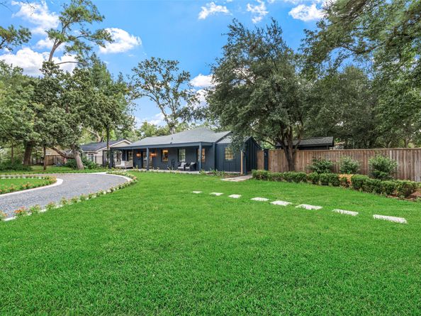 802 W 41st Street, Houston TX 77018