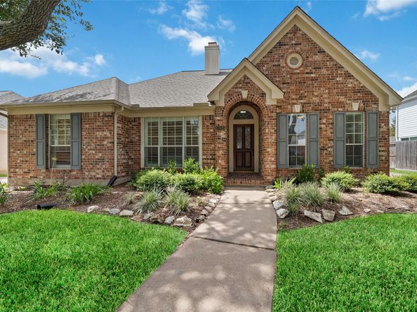 12435 Hazyglen Drive, Houston TX 77082