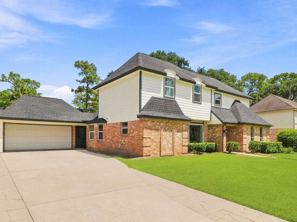 5514 Pine Arbor Drive, Houston TX 77066