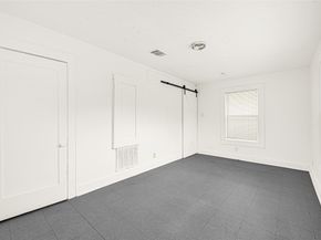 969 Wakefield Drive, Houston TX 77018