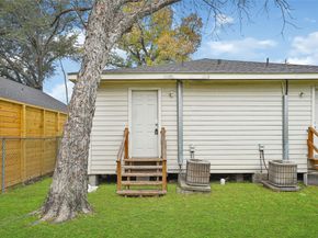 969 Wakefield Drive, Houston TX 77018