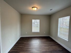 2212 Semmes Street, Houston TX 77026