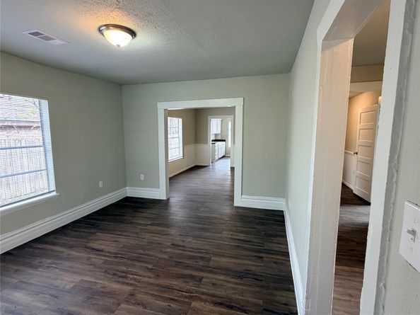 2212 Semmes Street, Houston TX 77026