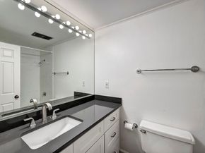 2001 Holcombe Boulevard 2304, Houston TX 77030