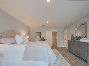 15600 Barkers Landing Road 20, Houston TX 77079