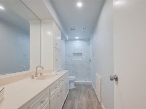 15600 Barkers Landing Road 20, Houston TX 77079