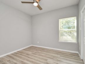 5941 Southlea Street, Houston TX 77033