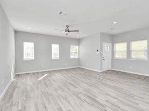 5941 Southlea Street, Houston TX 77033