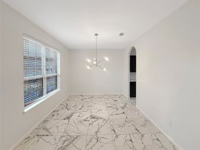 4 Logan Creek Lane, Conroe TX 77304