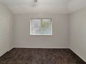 4 Logan Creek Lane, Conroe TX 77304