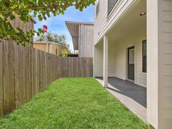 831 Wakefield Drive A, Houston TX 77018