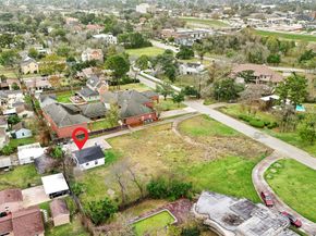 3922 Roseneath Drive, Houston TX 77021