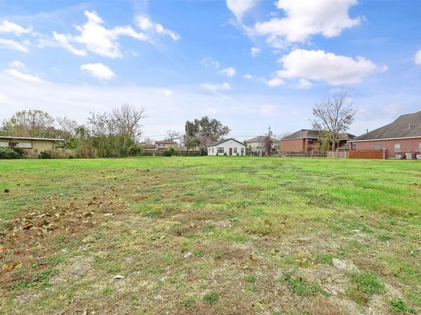 3922 Roseneath Drive, Houston TX 77021