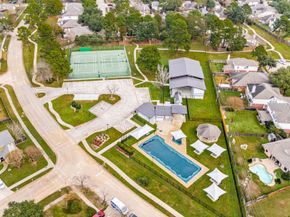 19226 Crescent Pass Drive, Tomball TX 77375