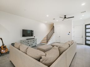 5209 Gano Street, Houston TX 77009