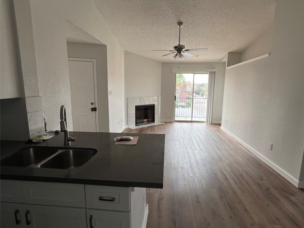 2121 Hepburn Street 1212, Houston TX 77054